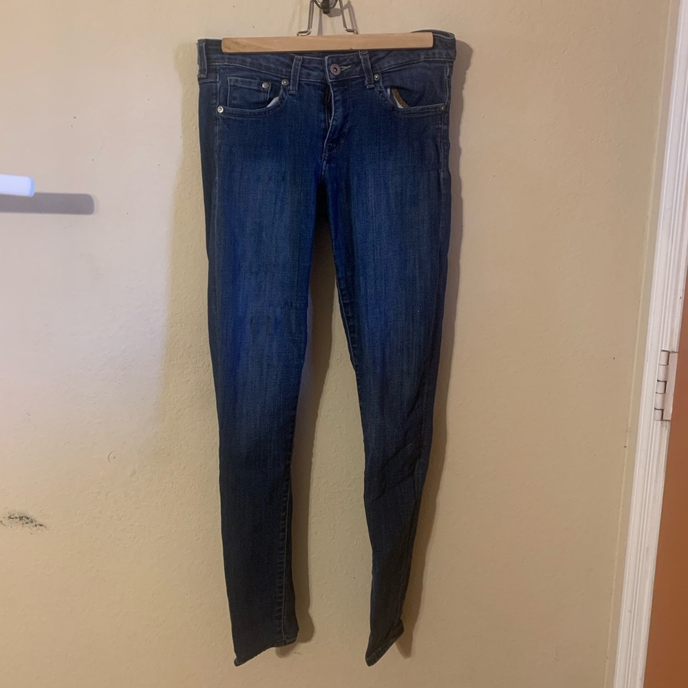 🌵 H&M dark blue jeans